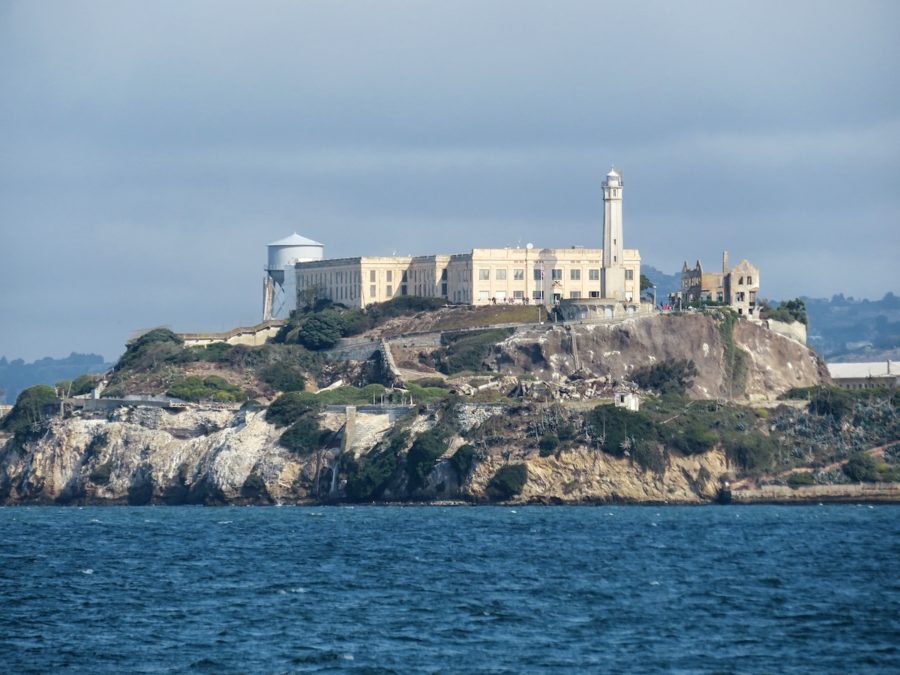 Vue sur l'île d'Alcatraz et sa célèbre prison
